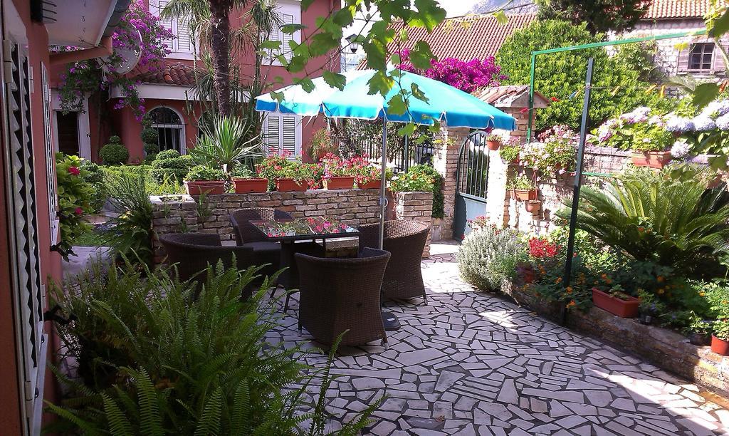 Apartment City Garden Kotor Zimmer foto